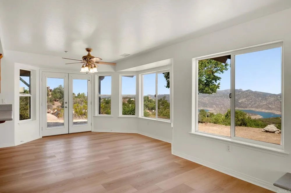 12460 Muth Valley Road Lakeside, CA 92040