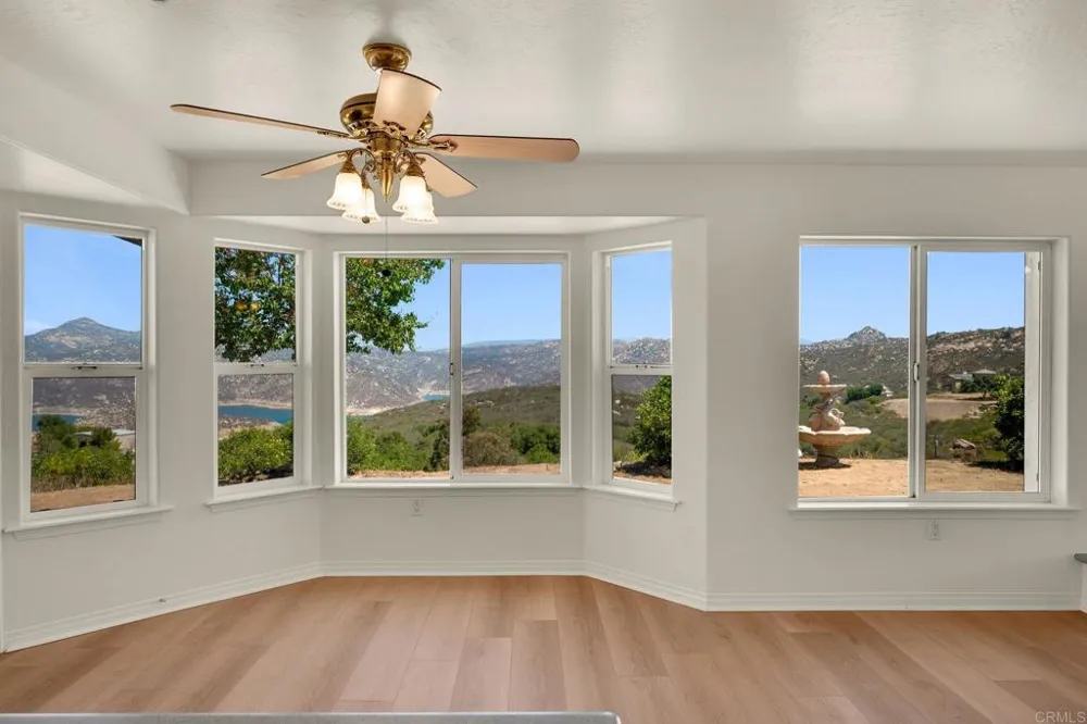 12460 Muth Valley Road Lakeside, CA 92040