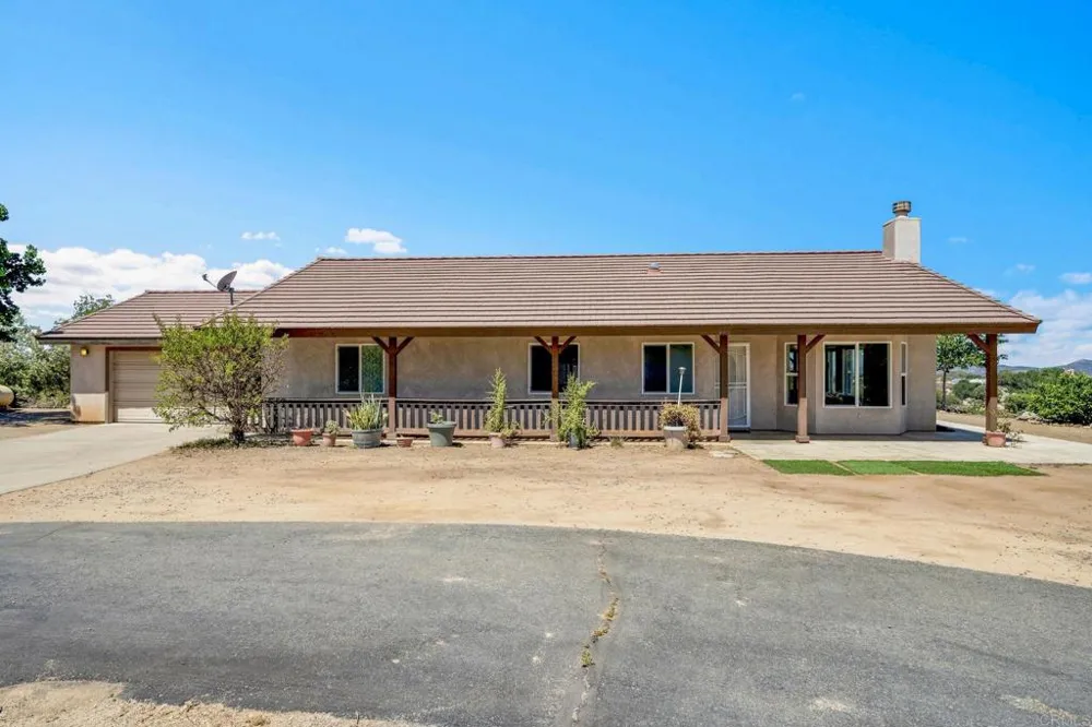12460 Muth Valley Road Lakeside, CA 92040