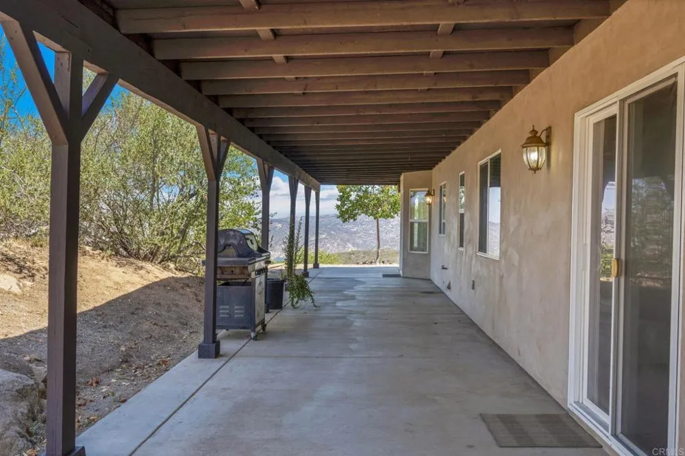 12460 Muth Valley Road Lakeside, CA 92040