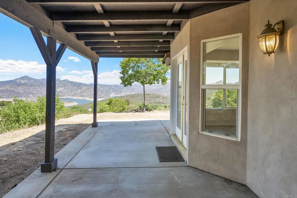 12460 Muth Valley Road Lakeside, CA 92040