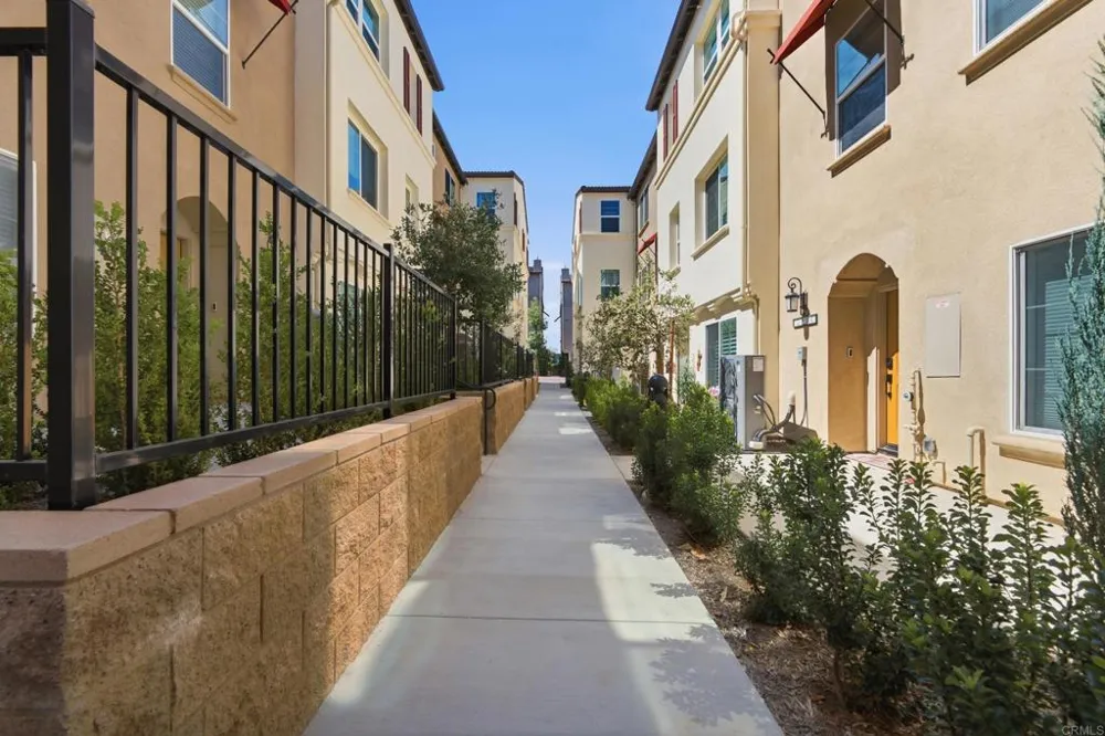 370 Volary Glen Escondido, CA 92025