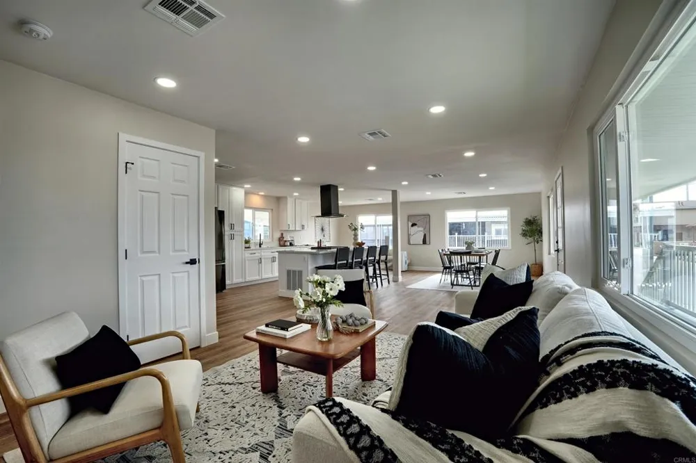 445 Orange Avenue #SPC 10 Chula Vista, CA 91911