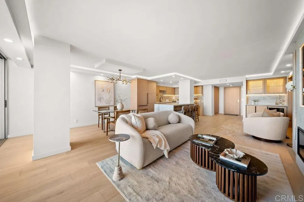 1820 Avenida Del Mundo #506 Coronado, CA 92118