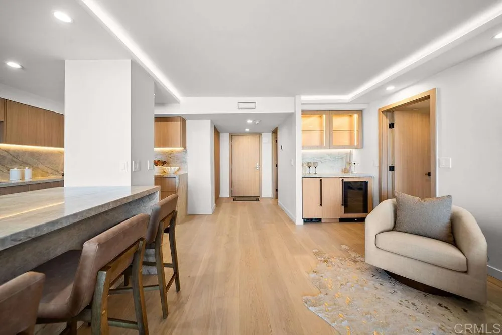 1820 Avenida Del Mundo #506 Coronado, CA 92118