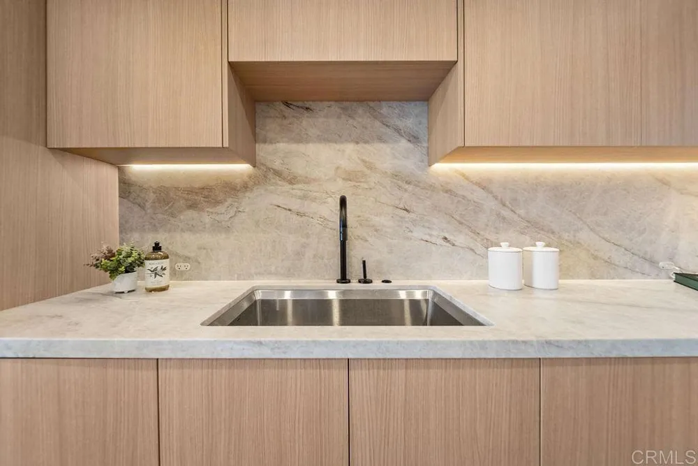 1820 Avenida Del Mundo #506 Coronado, CA 92118