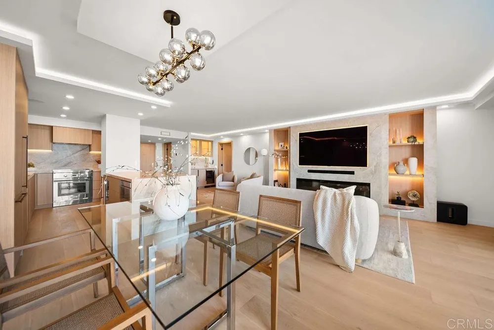 1820 Avenida Del Mundo #506 Coronado, CA 92118