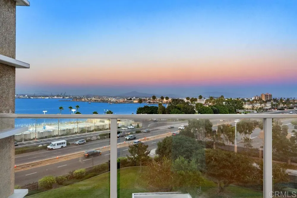 1820 Avenida Del Mundo #506 Coronado, CA 92118