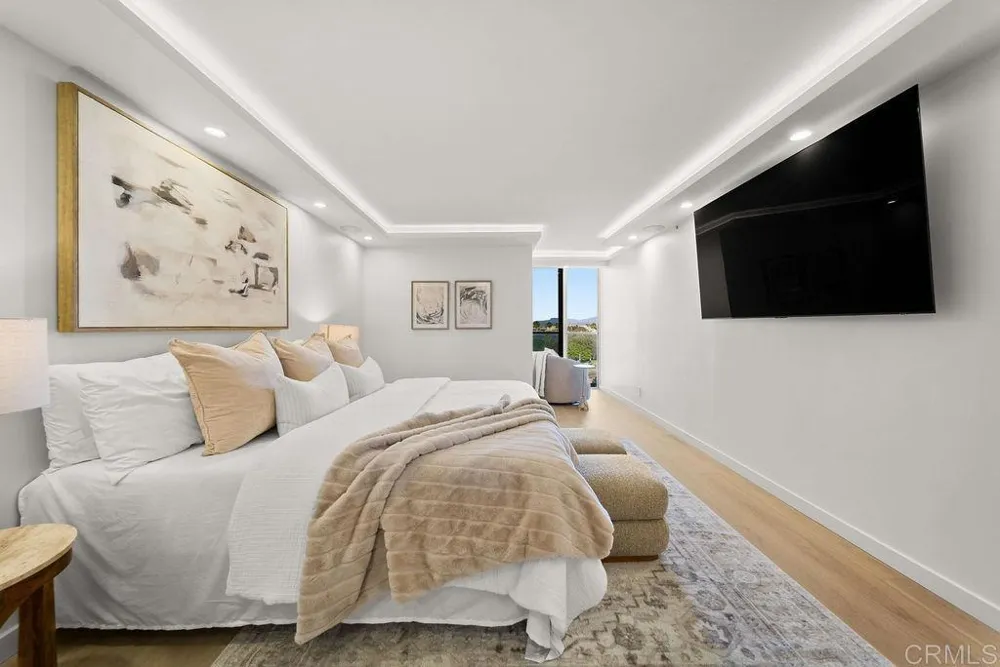 1820 Avenida Del Mundo #506 Coronado, CA 92118