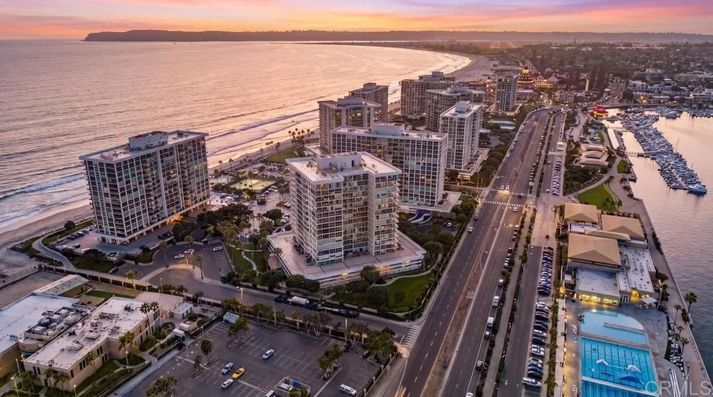 1820 Avenida Del Mundo #506 Coronado, CA 92118