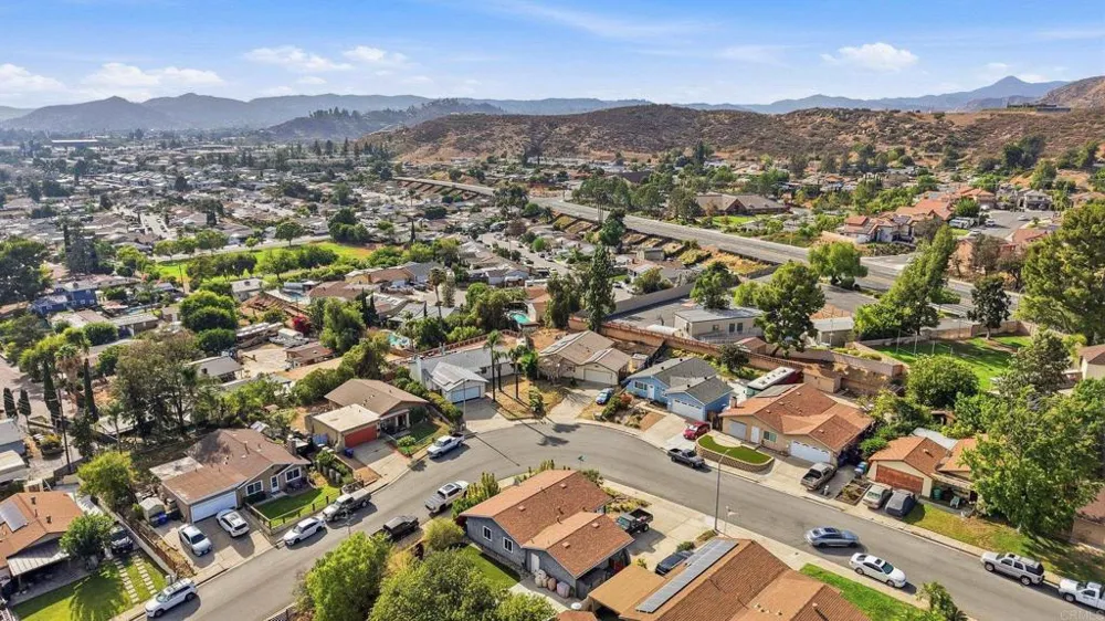 13323 Appaloosa Drive Lakeside, CA 92040