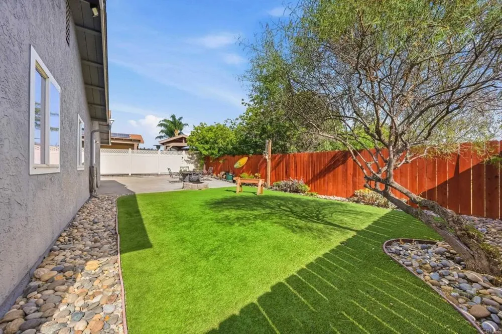 13323 Appaloosa Drive Lakeside, CA 92040