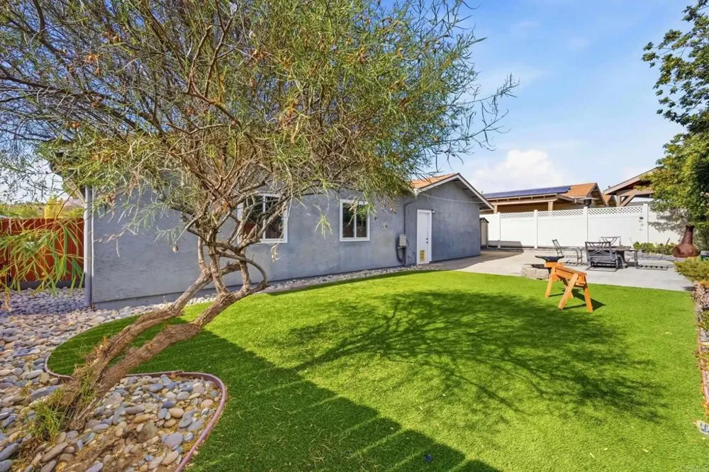 13323 Appaloosa Drive Lakeside, CA 92040