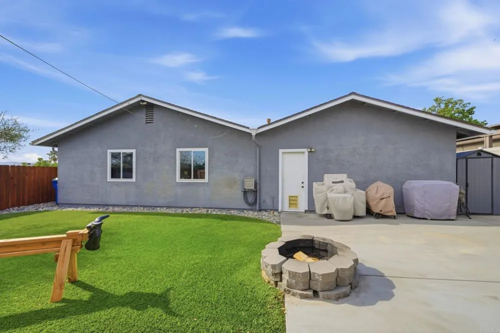 13323 Appaloosa Drive Lakeside, CA 92040