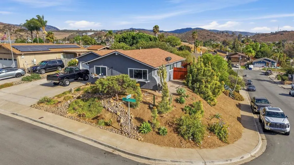 13323 Appaloosa Drive Lakeside, CA 92040