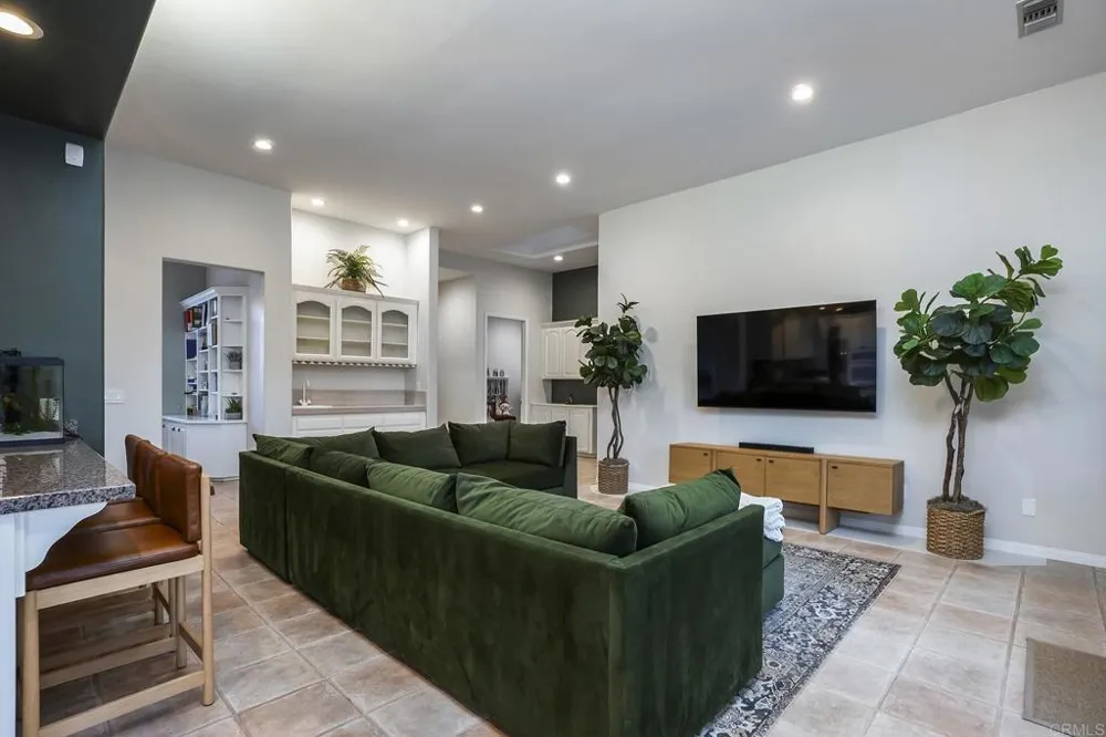 3157 VIA VIEJAS OESTE Alpine, CA 91901