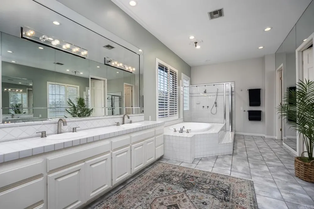 3157 VIA VIEJAS OESTE Alpine, CA 91901