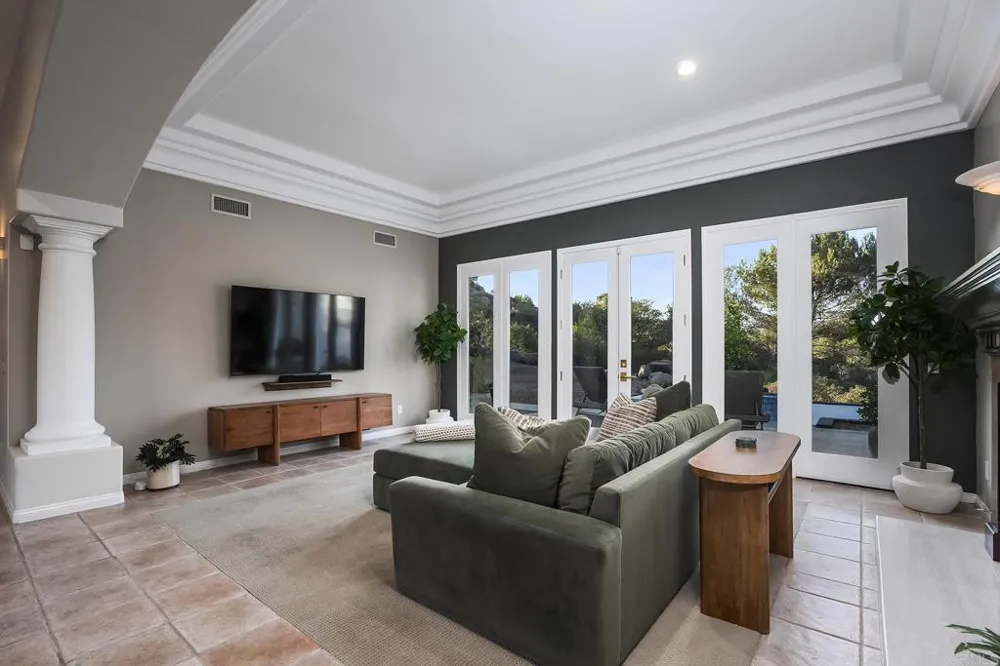 3157 VIA VIEJAS OESTE Alpine, CA 91901