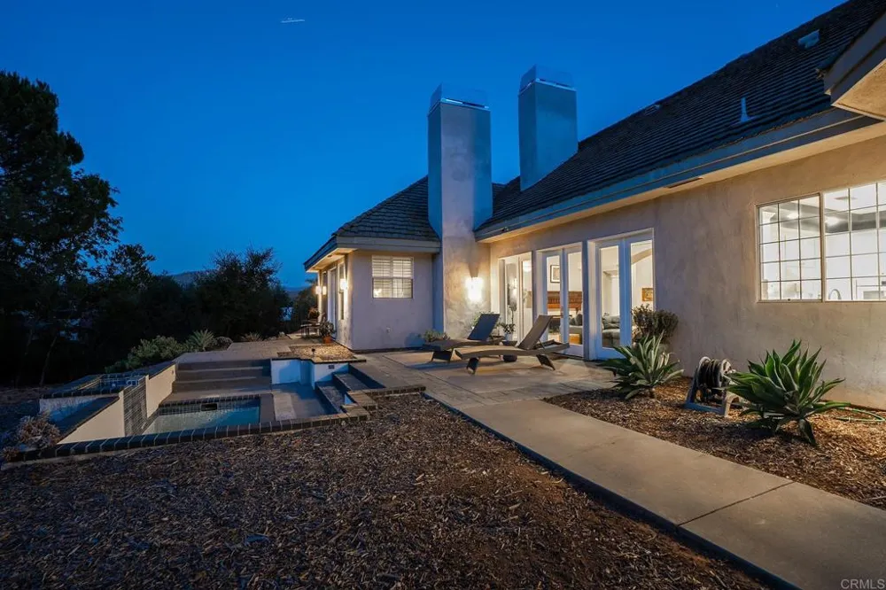 3157 VIA VIEJAS OESTE Alpine, CA 91901