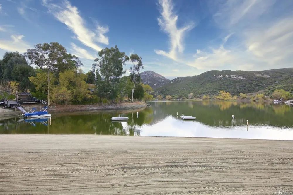 3157 VIA VIEJAS OESTE Alpine, CA 91901