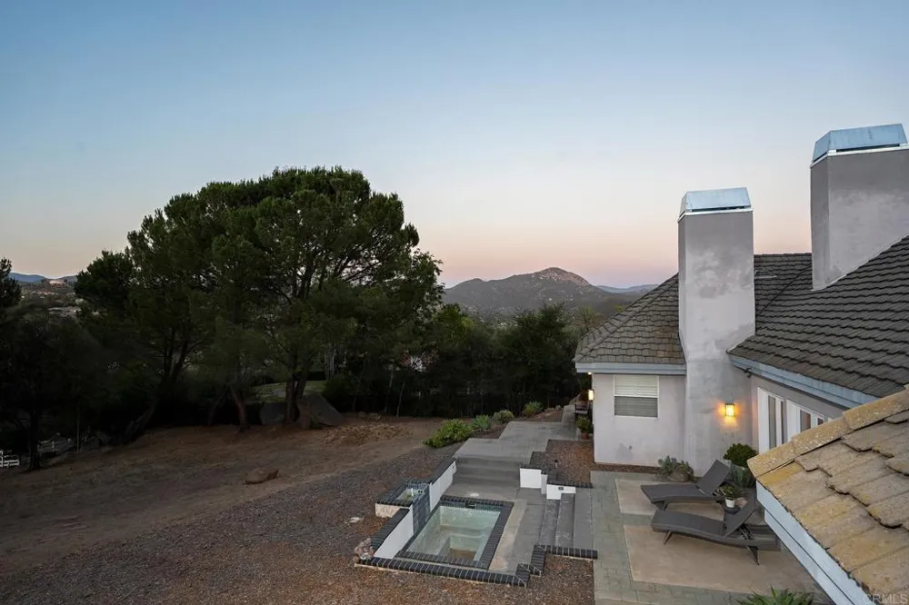 3157 VIA VIEJAS OESTE Alpine, CA 91901