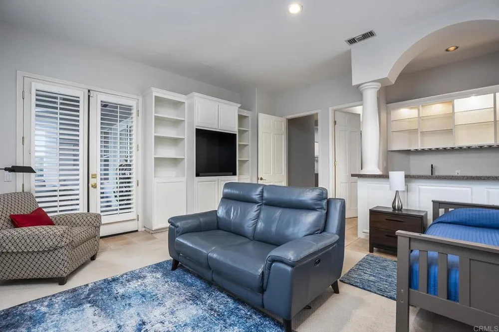 3157 VIA VIEJAS OESTE Alpine, CA 91901