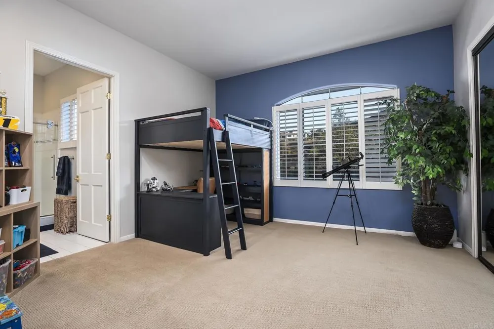 3157 VIA VIEJAS OESTE Alpine, CA 91901