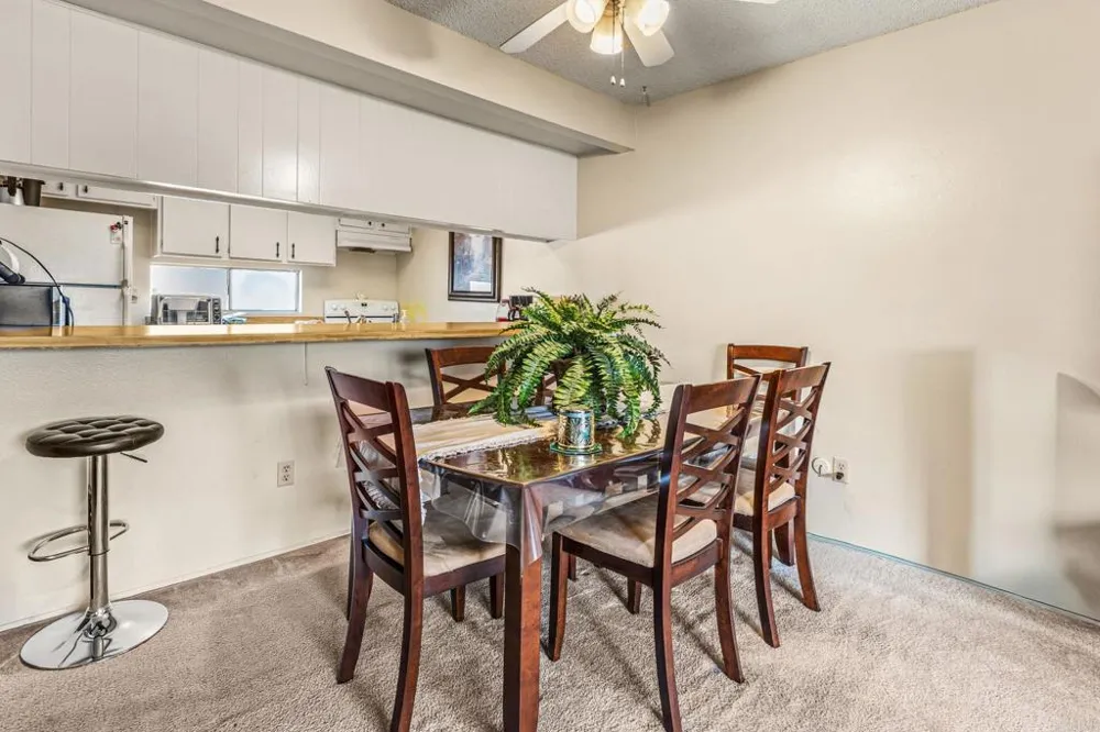 276 S Pierce Street El Cajon, CA 92020