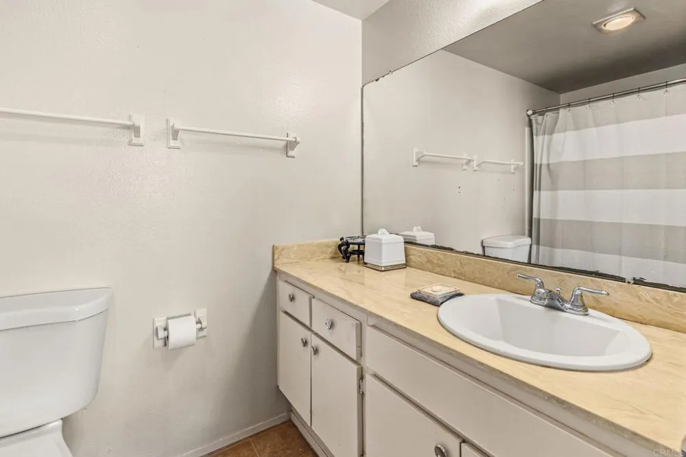 276 S Pierce Street El Cajon, CA 92020