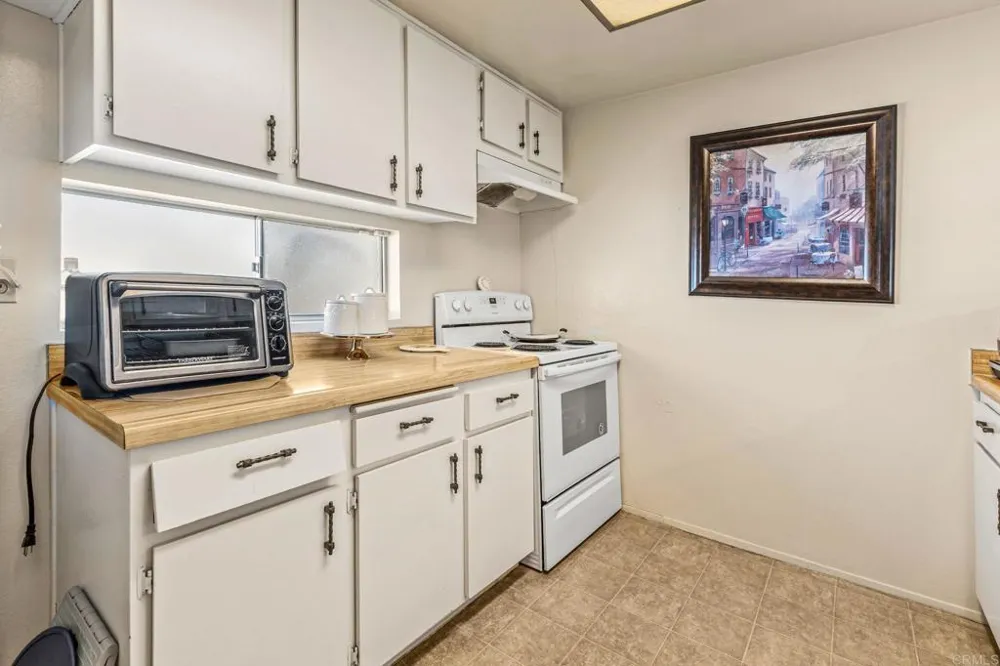 276 S Pierce Street El Cajon, CA 92020
