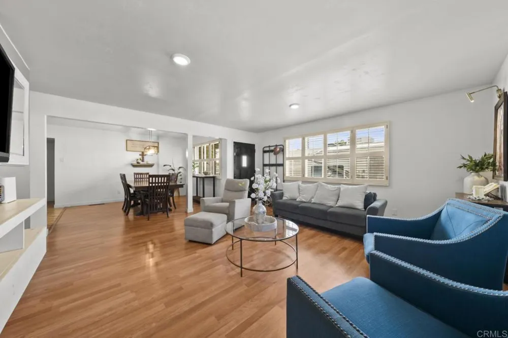 3002 E 11th Street National City, CA 91950