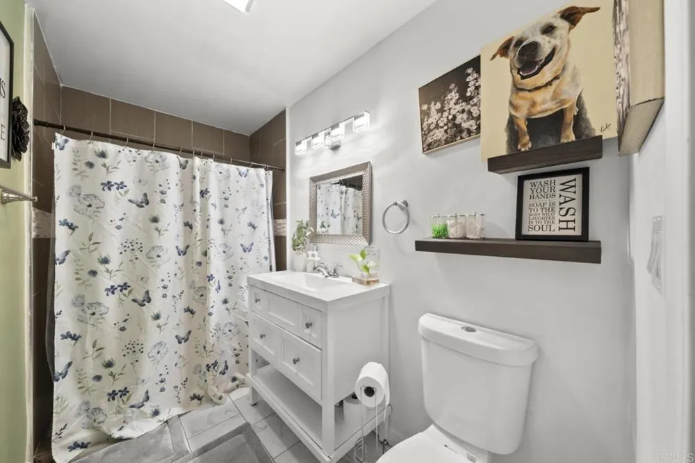 3002 E 11th Street National City, CA 91950