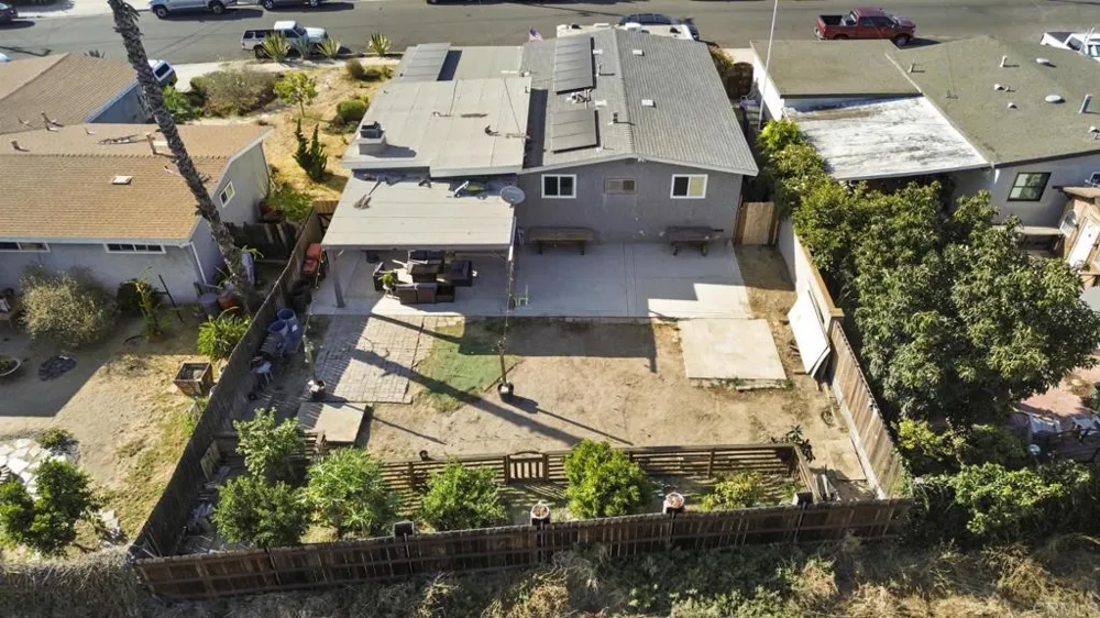 3002 E 11th Street National City, CA 91950