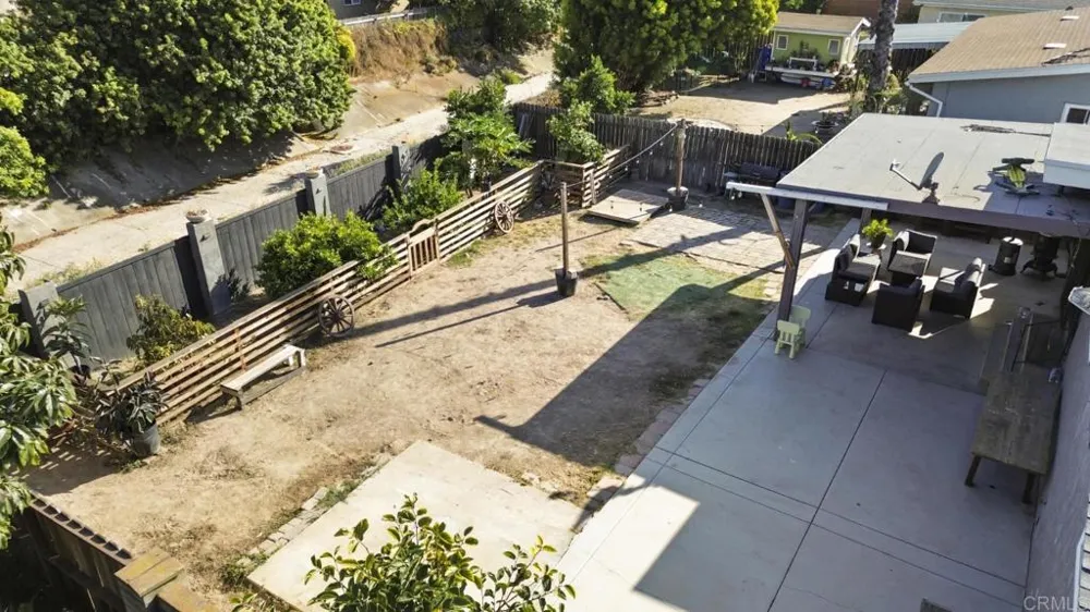 3002 E 11th Street National City, CA 91950