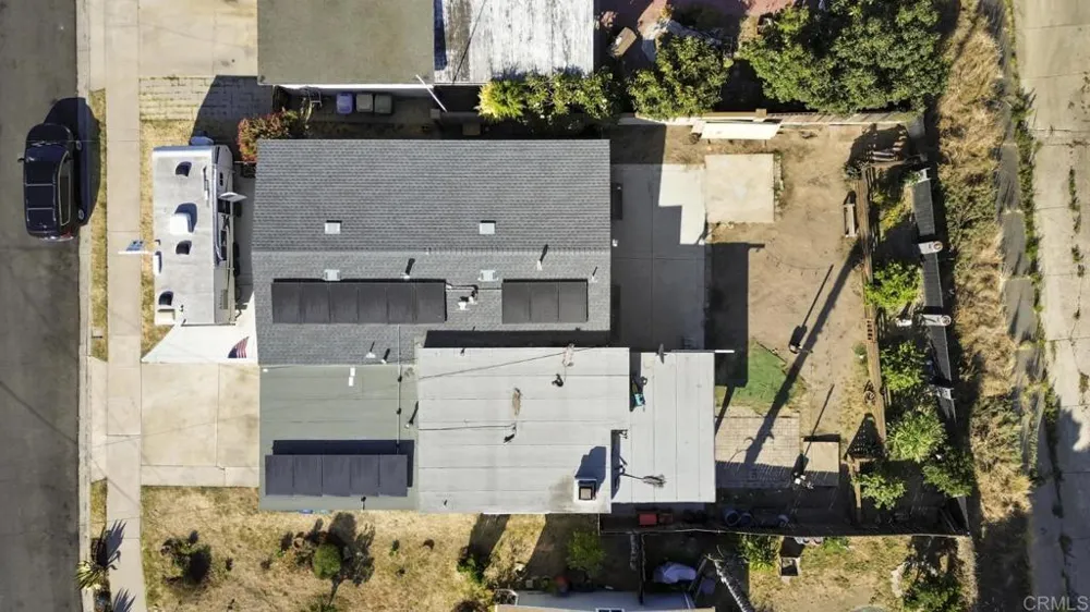 3002 E 11th Street National City, CA 91950