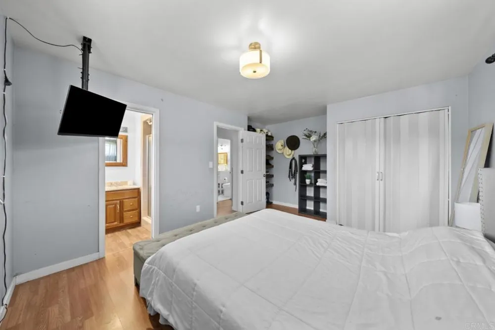 3002 E 11th Street National City, CA 91950