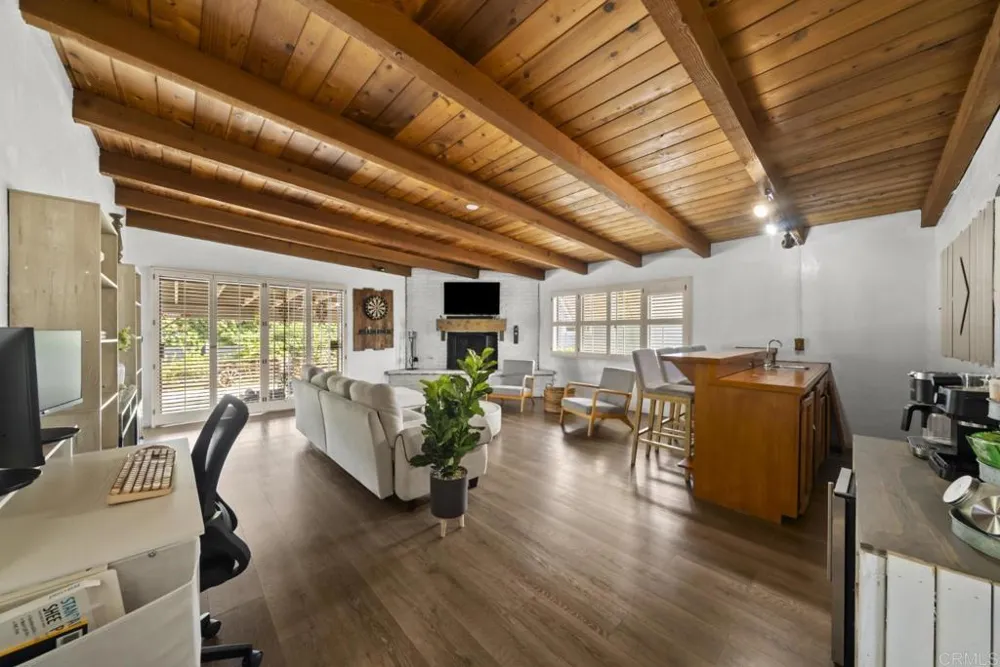 3002 E 11th Street National City, CA 91950