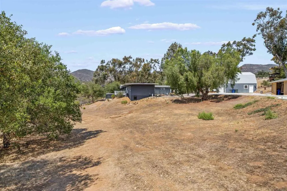 3268 Peg Leg Mine Rd Jamul, CA 91935