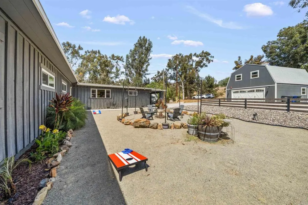 3268 Peg Leg Mine Rd Jamul, CA 91935