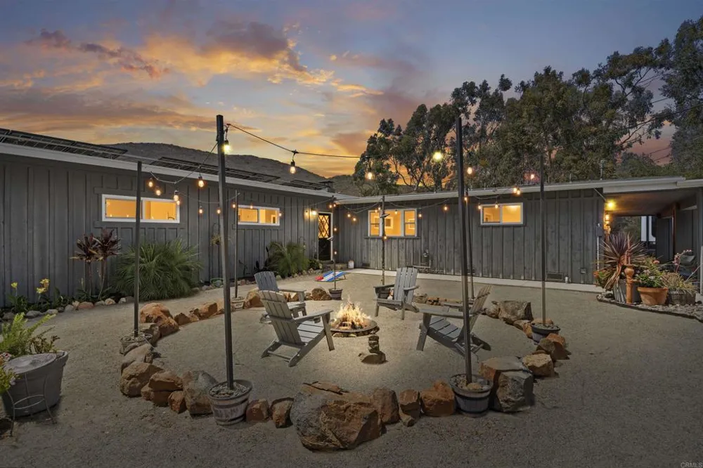 3268 Peg Leg Mine Rd Jamul, CA 91935