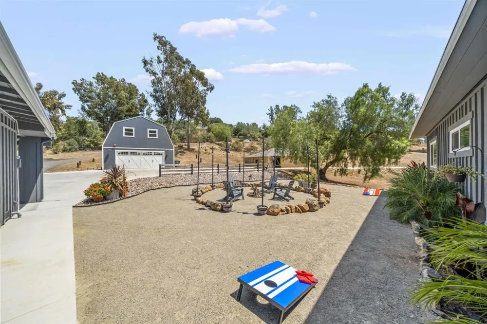 3268 Peg Leg Mine Rd Jamul, CA 91935