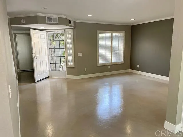 409 Windjammer Circle Chula Vista, CA 91910