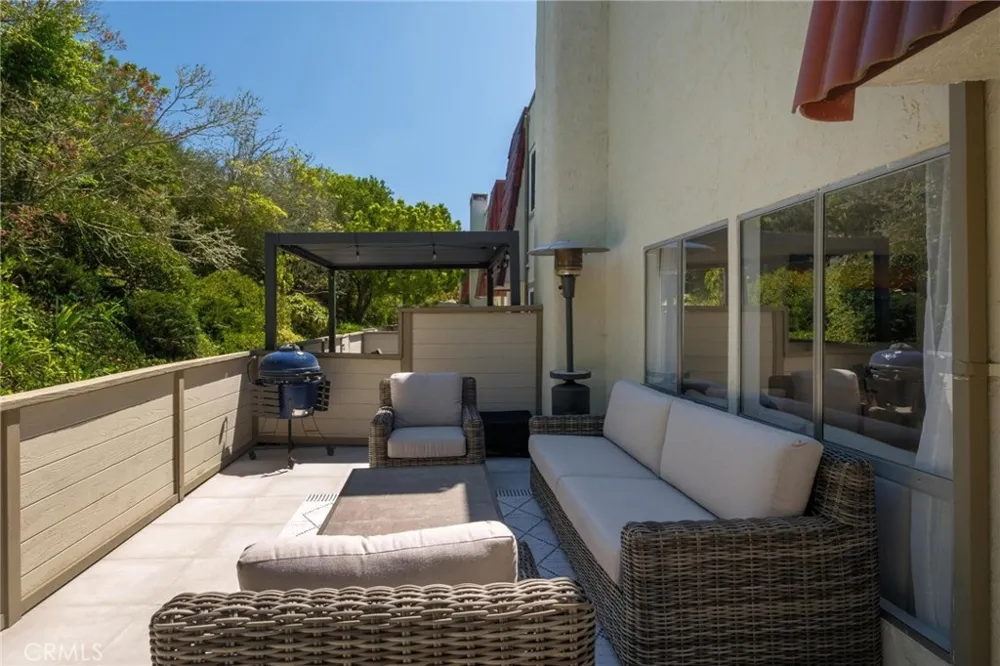 43 Cresta Verde Rolling Hills Estates, CA 90274