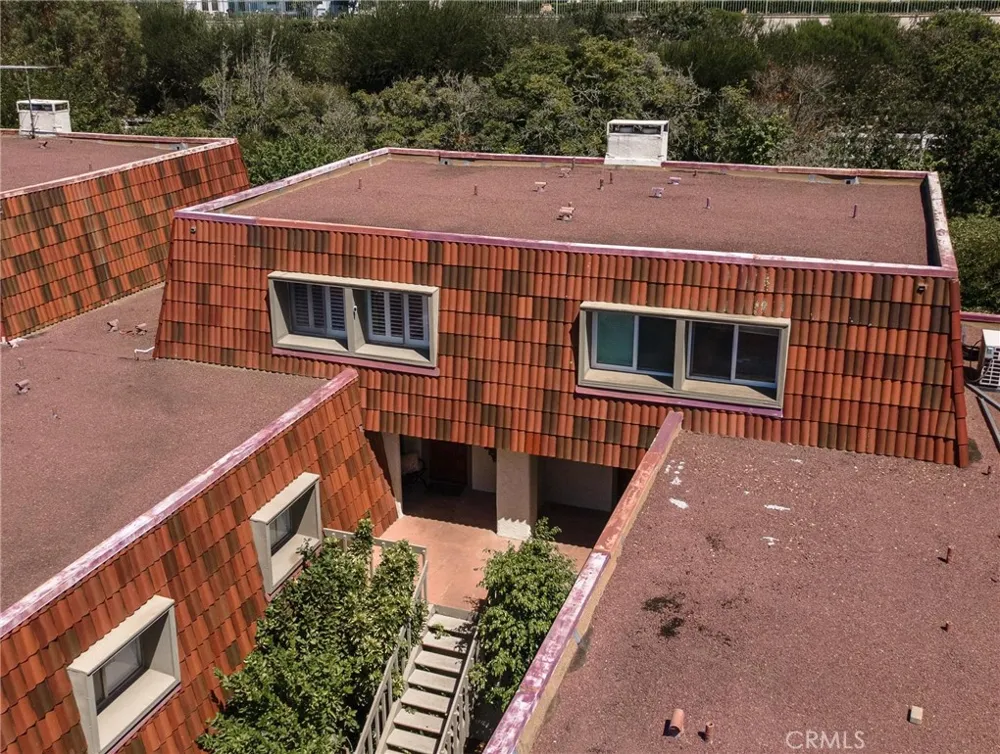 43 Cresta Verde Rolling Hills Estates, CA 90274
