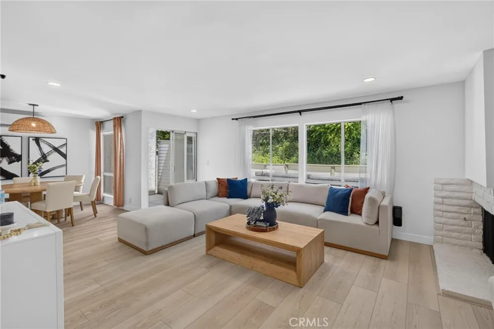 43 Cresta Verde Rolling Hills Estates, CA 90274