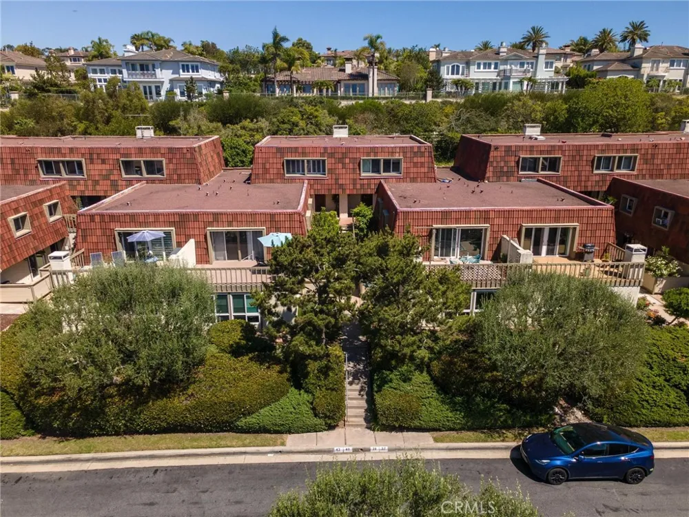 43 Cresta Verde Rolling Hills Estates, CA 90274