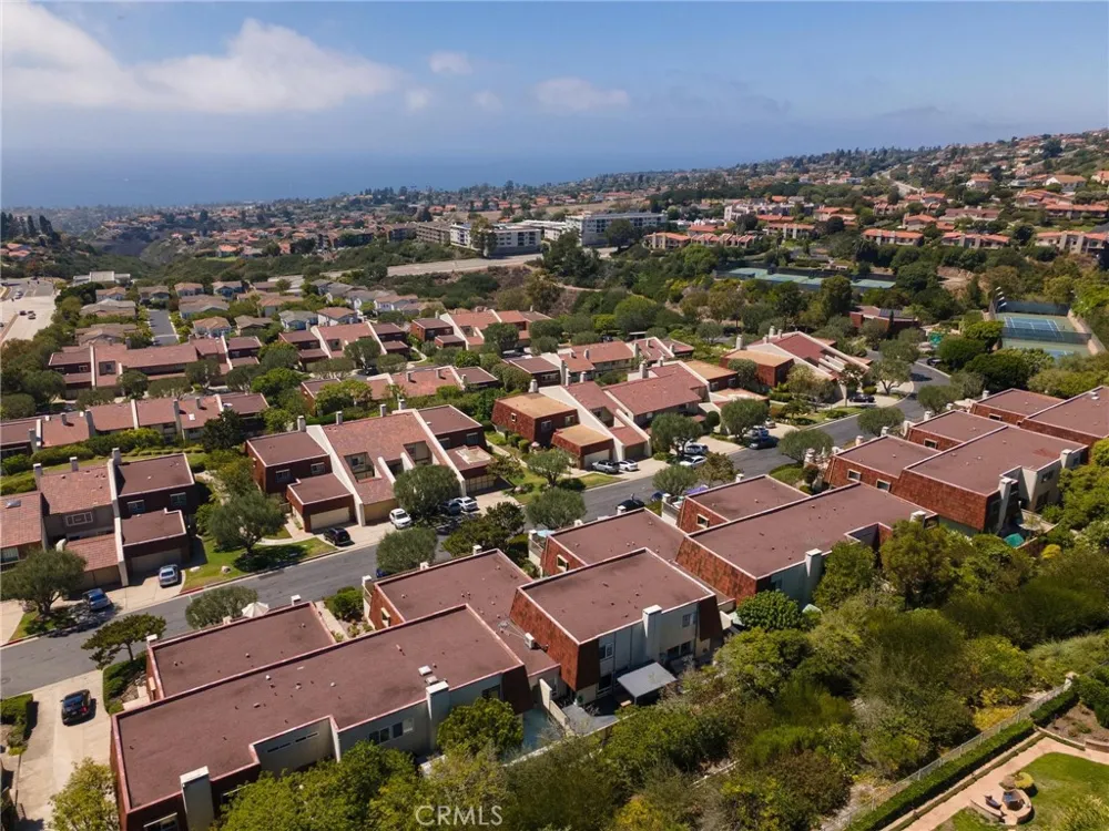 43 Cresta Verde Rolling Hills Estates, CA 90274