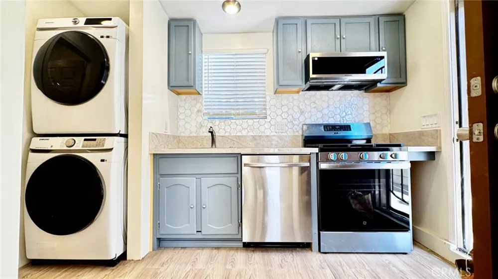 3117 Newton Torrance, CA 90505