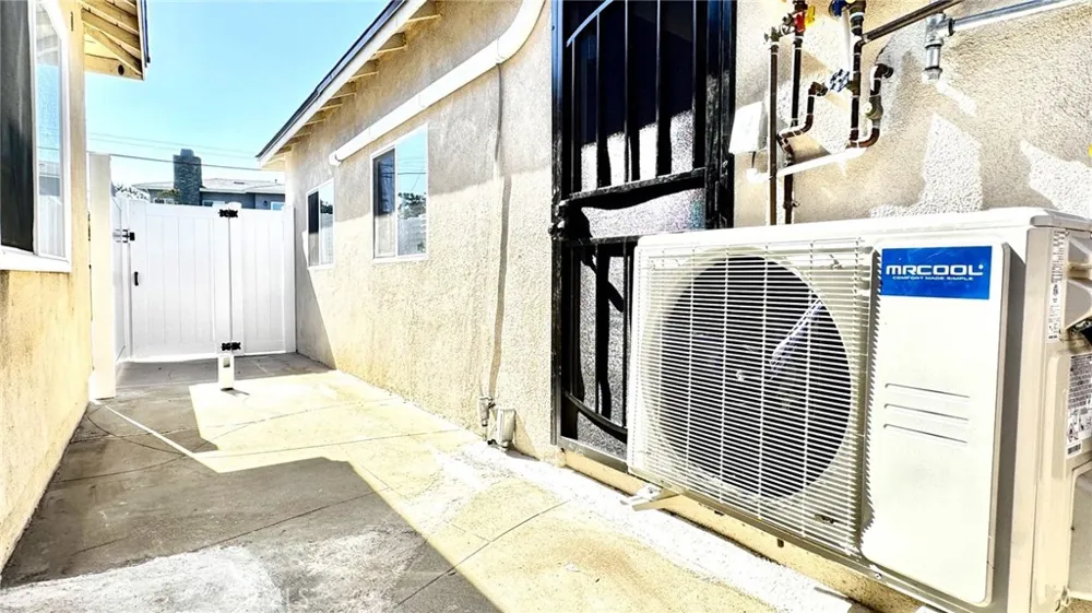 3117 Newton Torrance, CA 90505