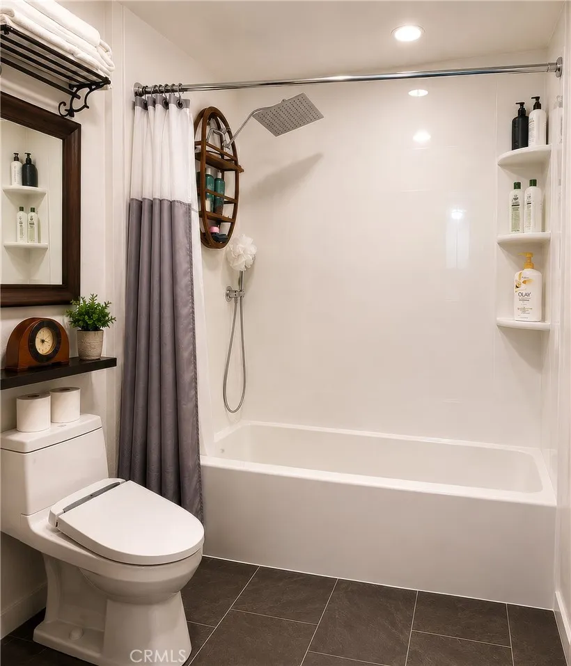8163 Redlands #39 Playa del Rey, CA 90293